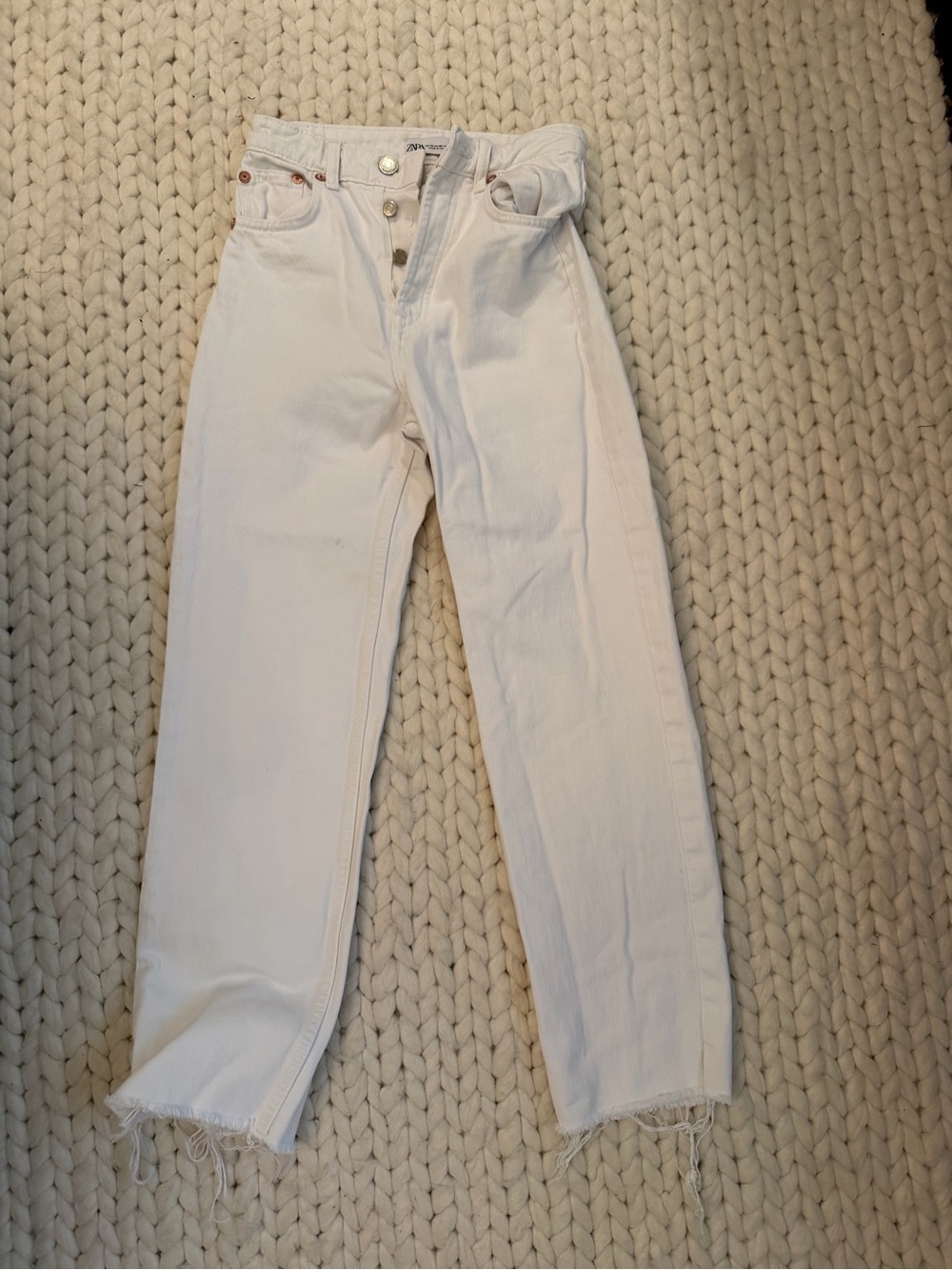 Zara White Straight-Leg Women's Jeans - Button Fly
